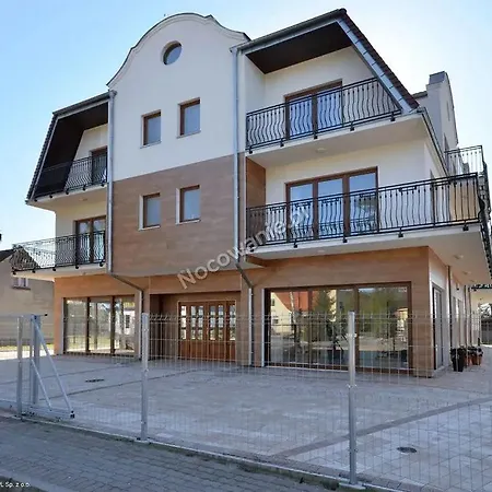 Grot לינה וארוחת בוקר 3*