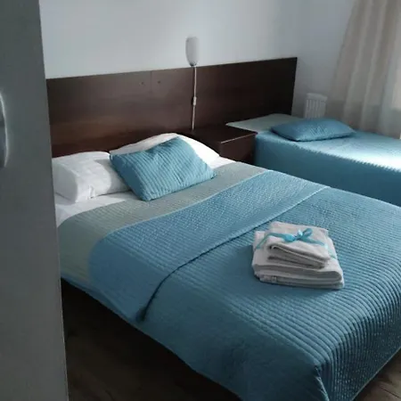 Grot לינה וארוחת בוקר