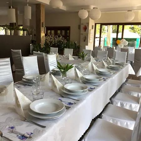 Grot לינה וארוחת בוקר מיצ'יצ'ניו